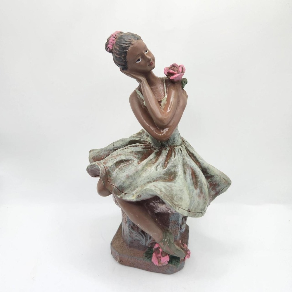 Vintage ballerina figurine, by K's Collection,